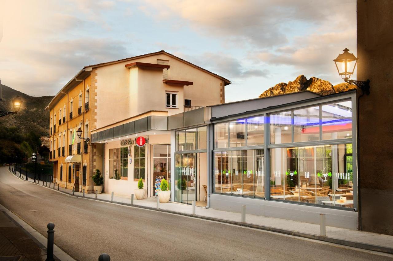 Hotel Parras Арнедильо Экстерьер фото
